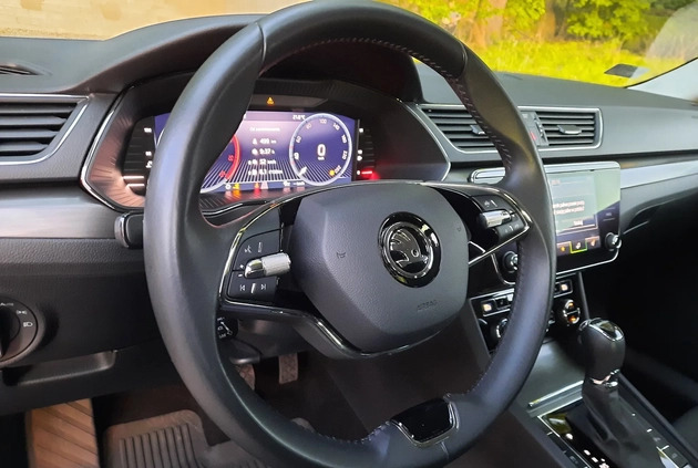 Skoda Superb cena 127900 przebieg: 85000, rok produkcji 2022 z Sobótka małe 631